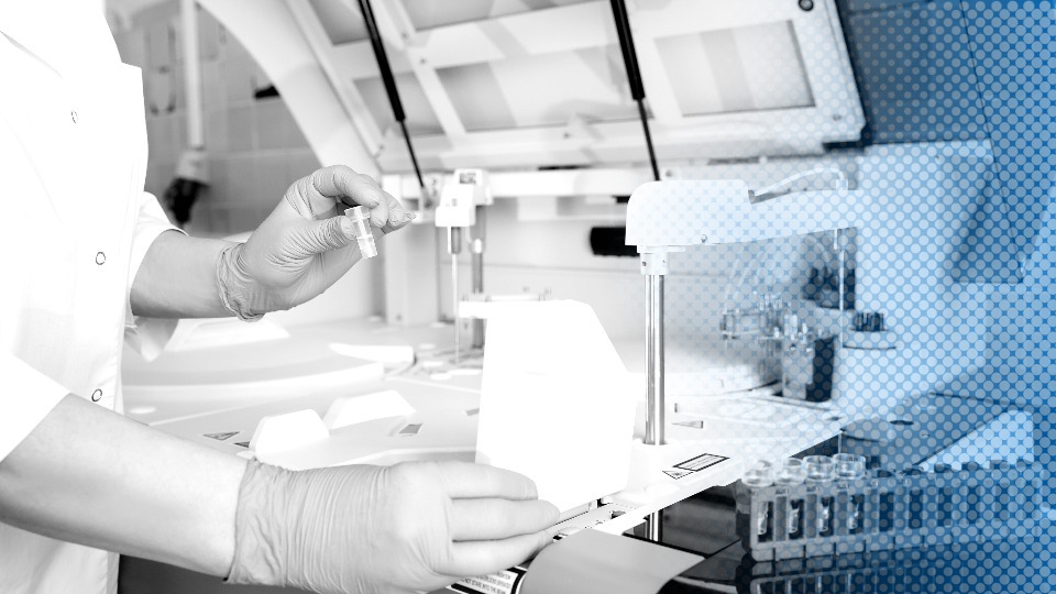 AR-ST-002.4_common-applications-of-in-vitro-diagnostics_card_960x540